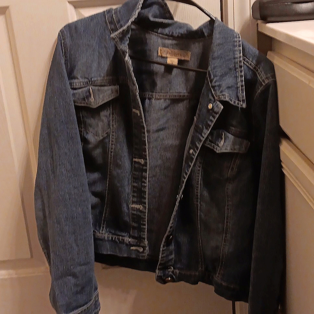 Mid length blue gean jacket